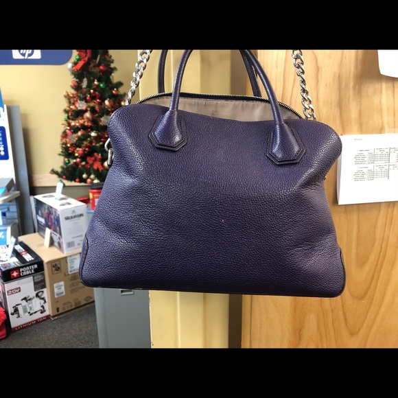 Micheal kors handbag - Picture 3 of 5